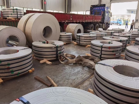 100Cr6淬火合金钢带